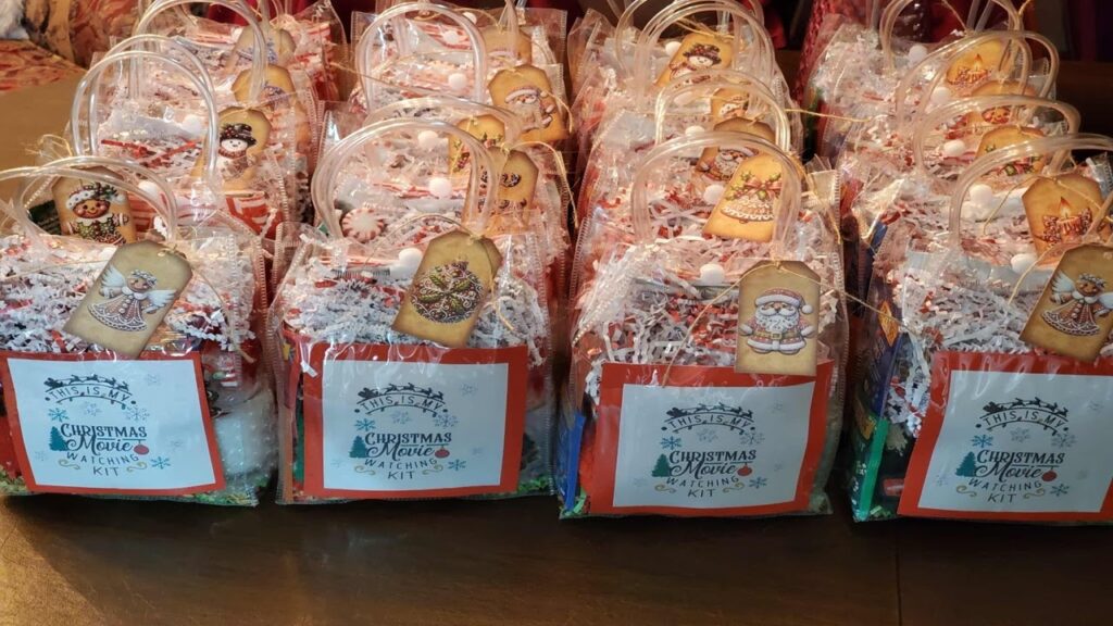 Frugal Christmas Gift Idea! ?Trending Craft Idea 2025 ? DIY Cozy Movie Watching Kits! ?Under 