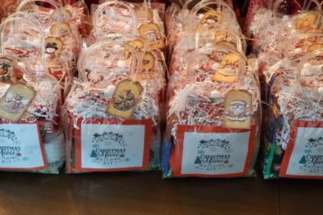 Frugal Christmas Gift Idea! ?Trending Craft Idea 2025 ? DIY Cozy Movie Watching Kits! ?Under 